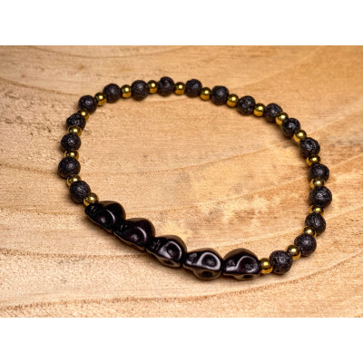 Bransoletka z howlitem - czaszki i złoto