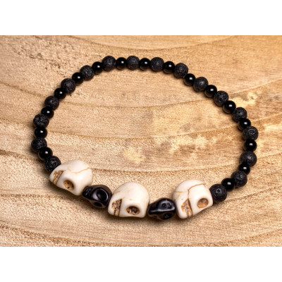Bransoletka z howlitem - białe czaszki